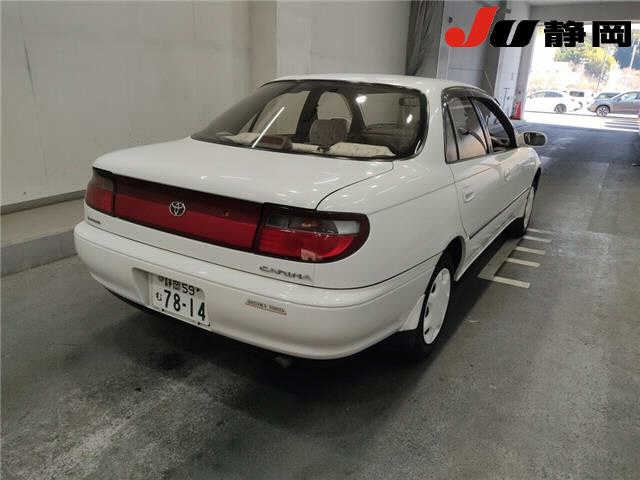 TOYOTA CARINA