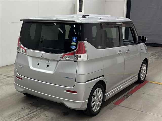 MITSUBISHI DELICA D:2