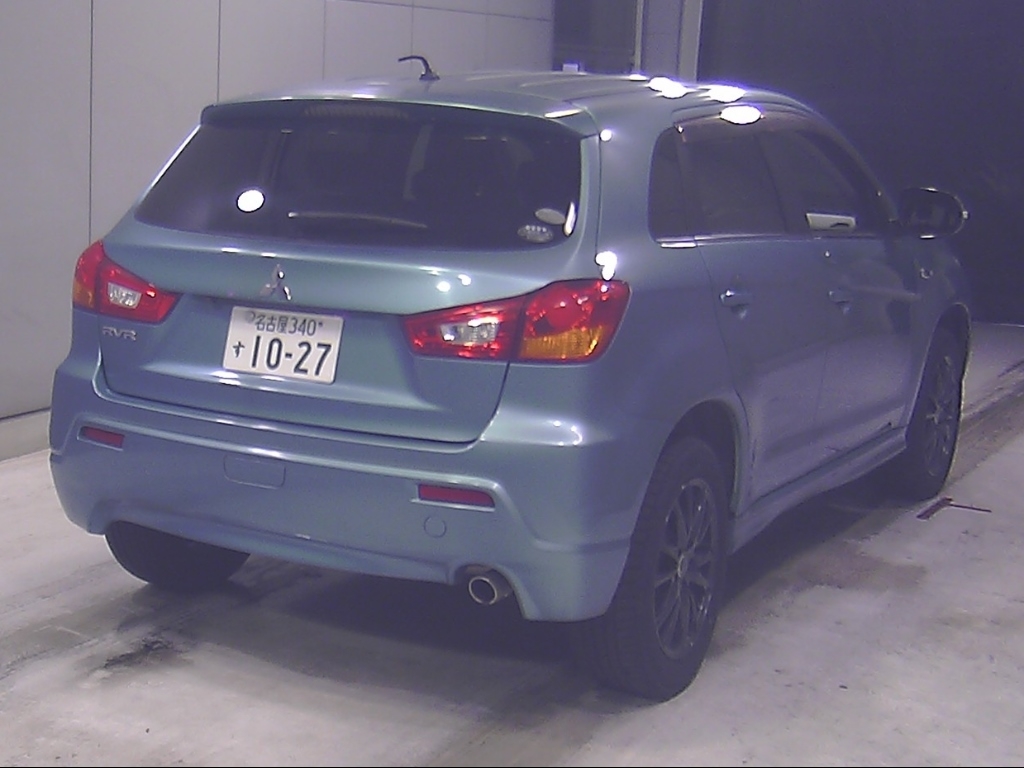 MITSUBISHI RVR