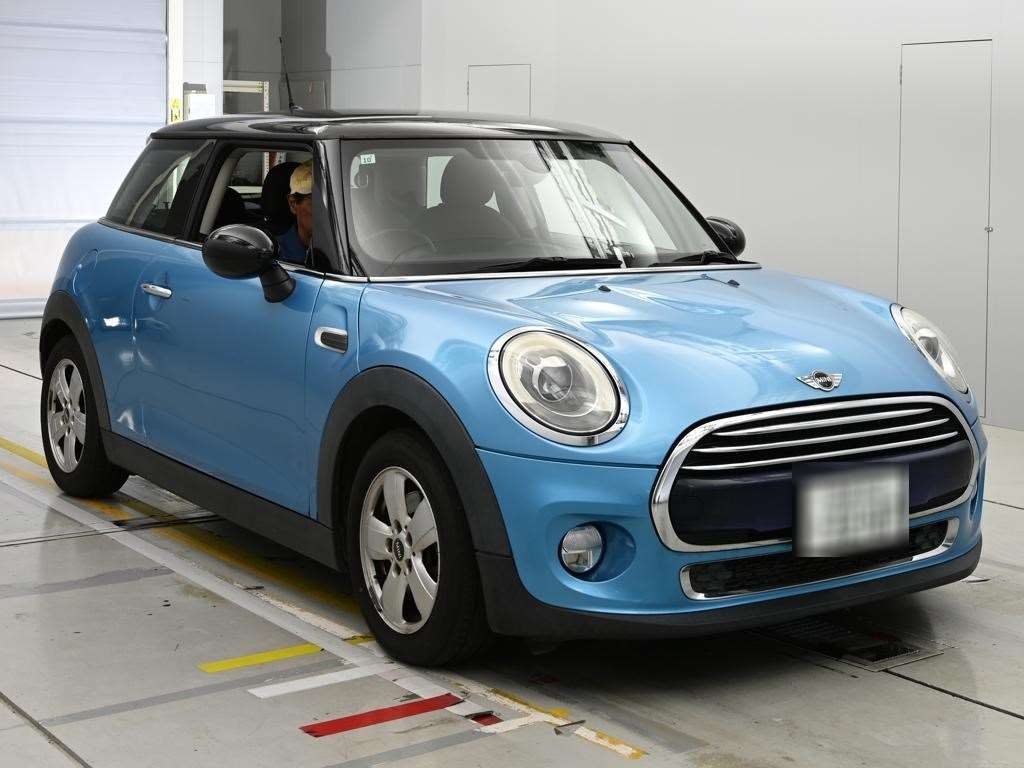 MINI HATCH