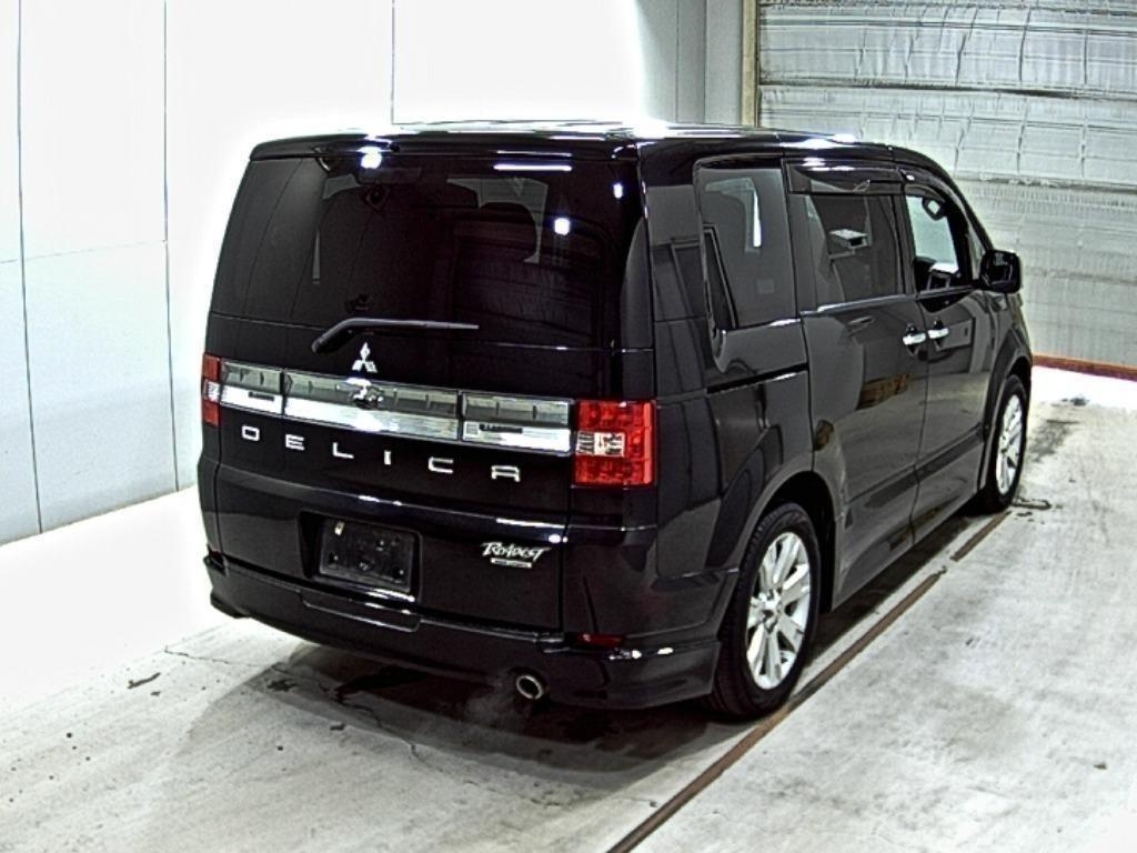 MITSUBISHI DELICA D:5