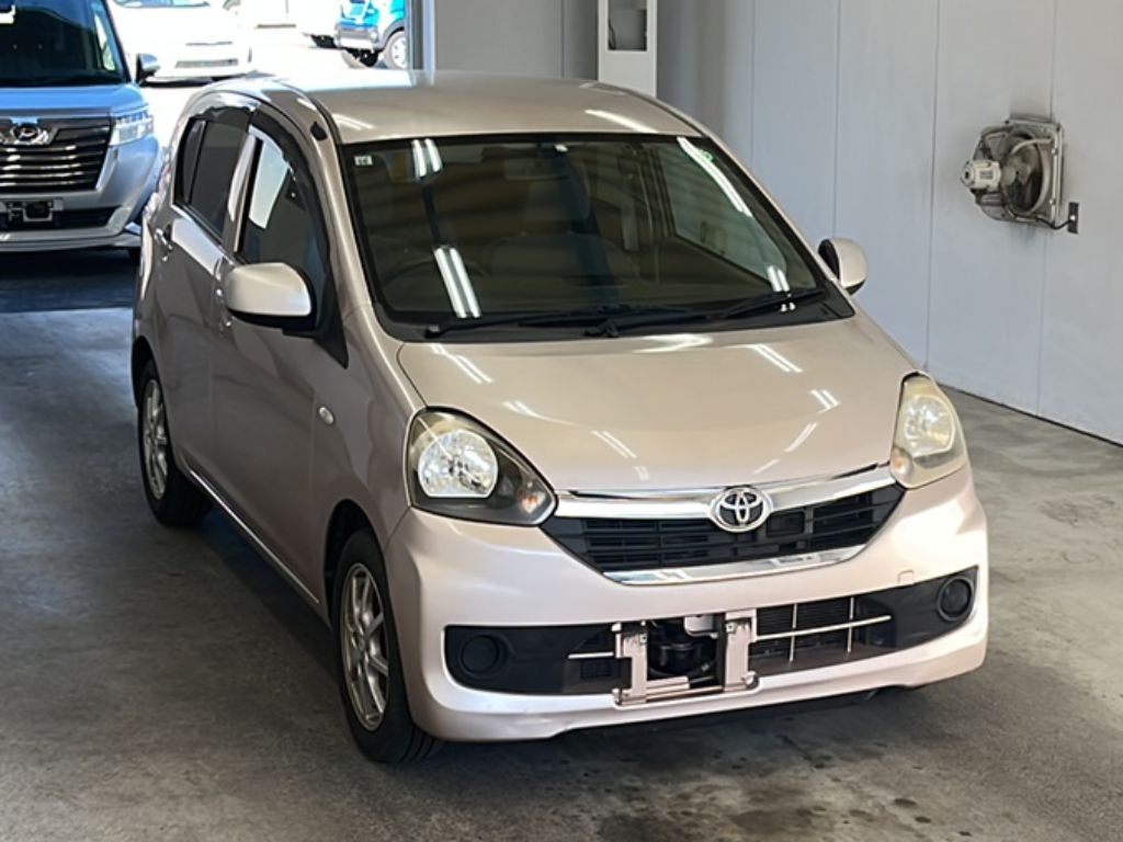 TOYOTA PIXIS EPOCH