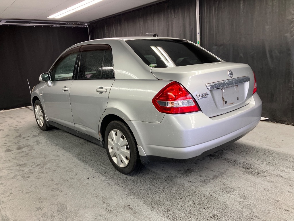 NISSAN TIIDA LATIO