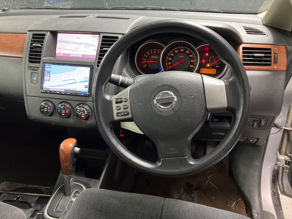 NISSAN TIIDA LATIO
