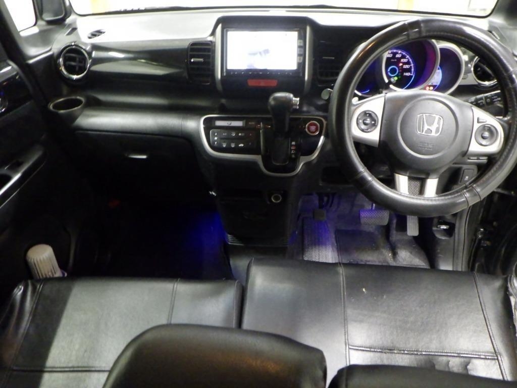 HONDA N-BOX