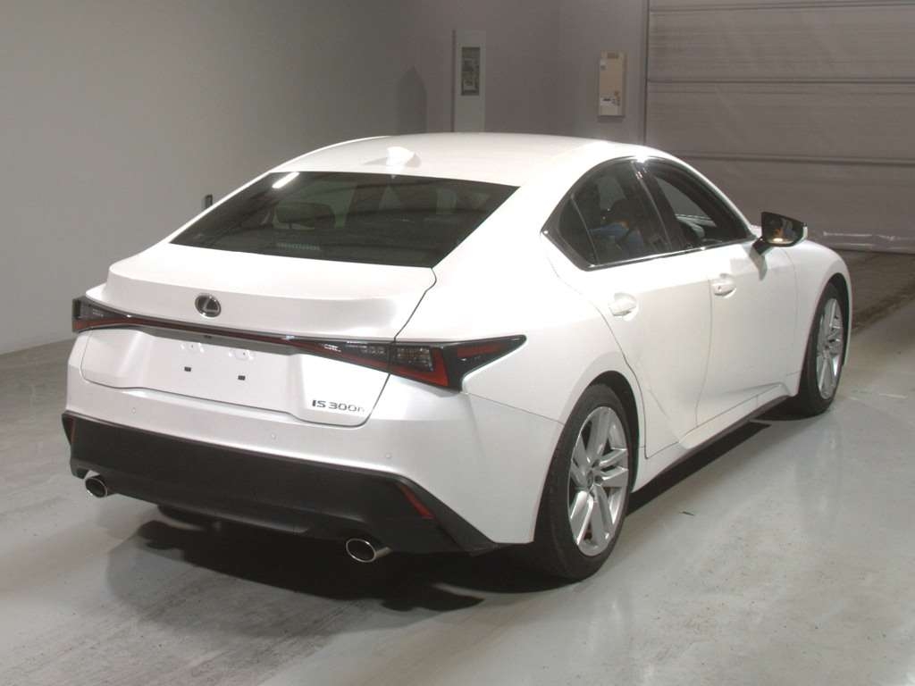 LEXUS IS300H