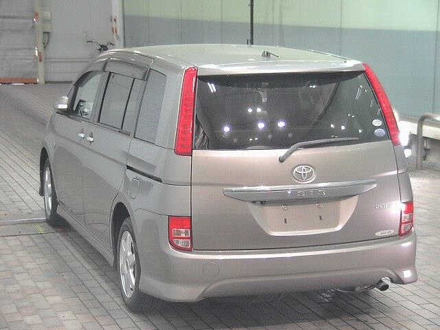 TOYOTA ISIS