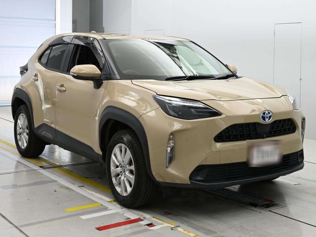 TOYOTA YARIS CROSS