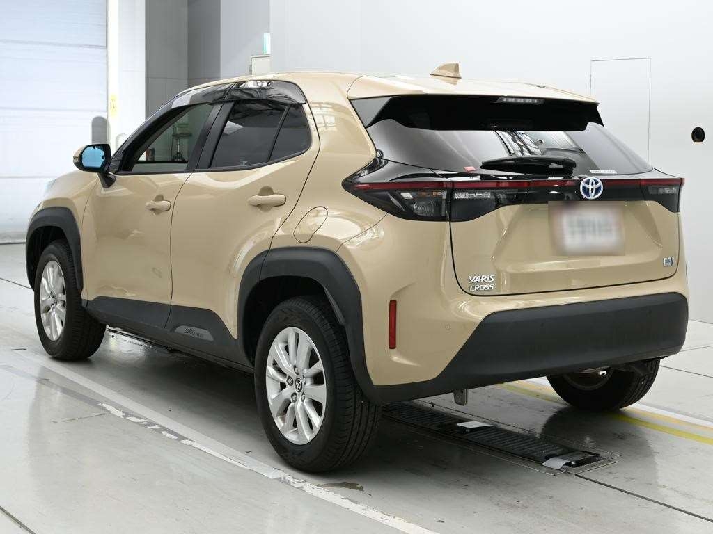 TOYOTA YARIS CROSS