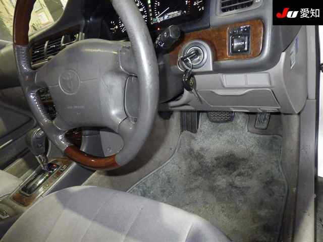 TOYOTA MARK II