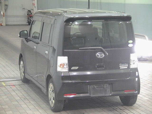 DAIHATSU MOVE CONTE