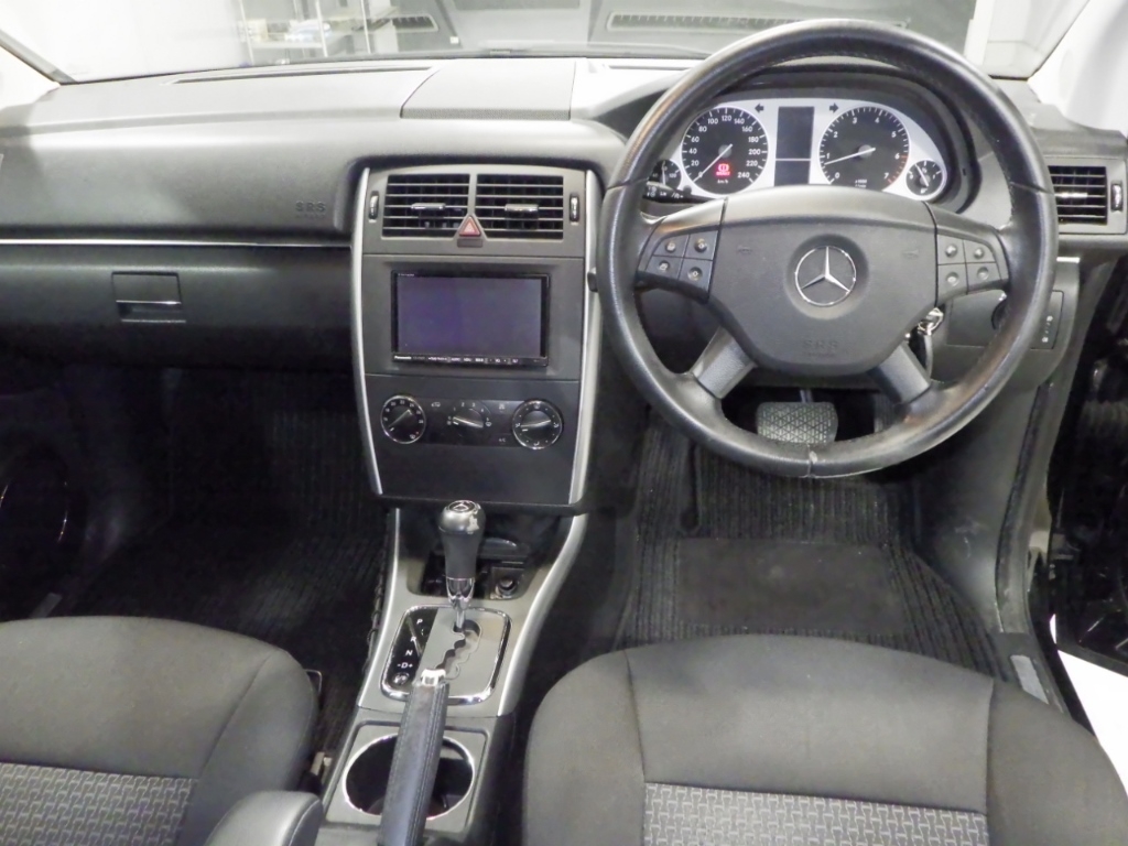 MERCEDES-BENZ B-CLASS