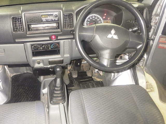 MITSUBISHI MINICAB