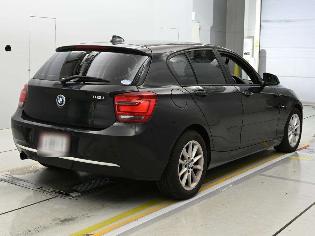 BMW 1-SERIES