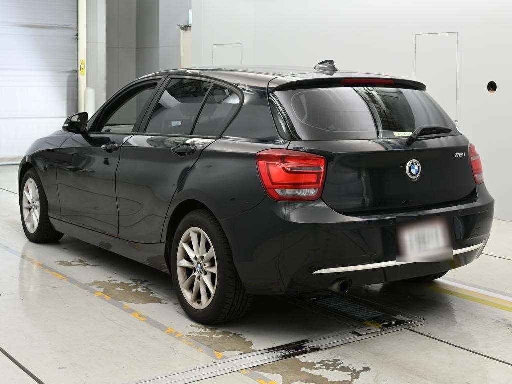 BMW 1-SERIES