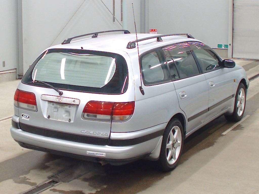 TOYOTA CALDINA