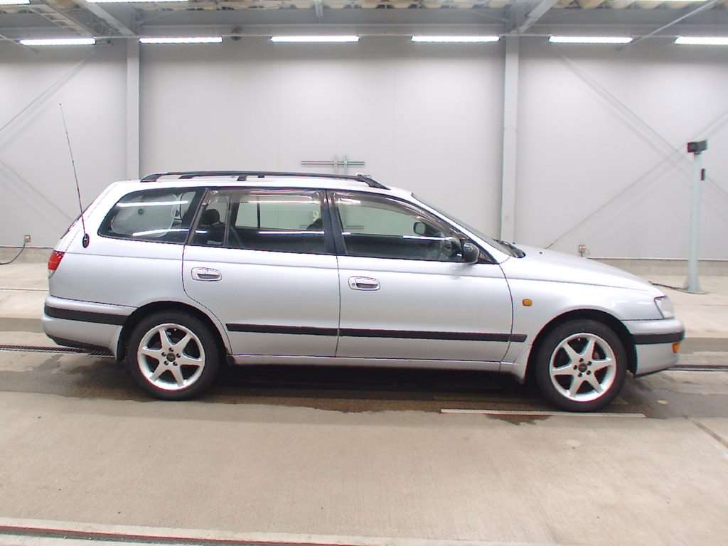 TOYOTA CALDINA