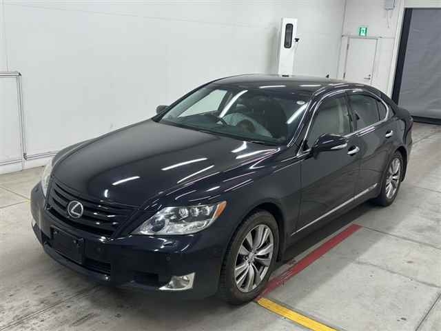 LEXUS LS600H