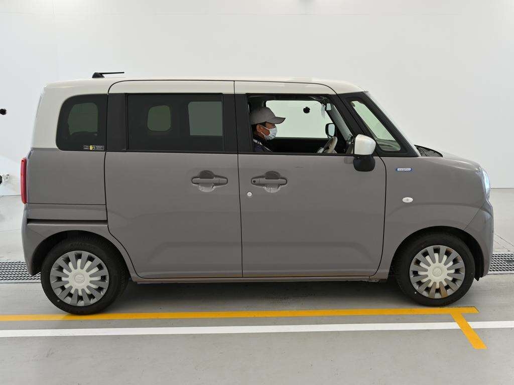 SUZUKI WAGON R SMILE