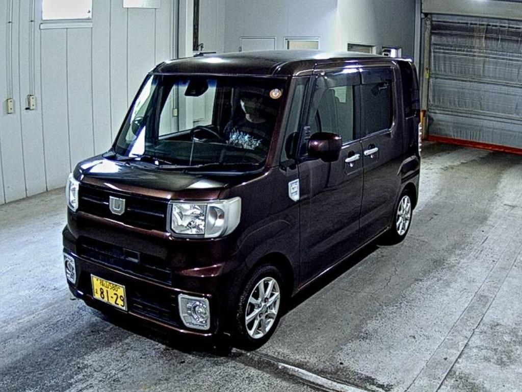 DAIHATSU WAKE