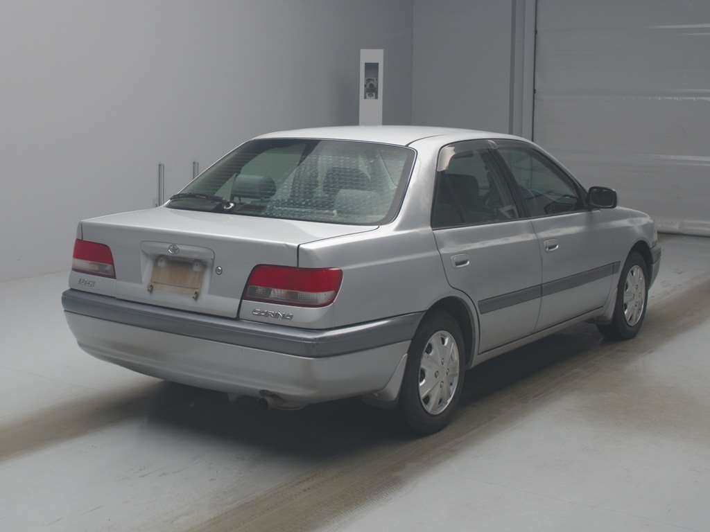 TOYOTA CARINA
