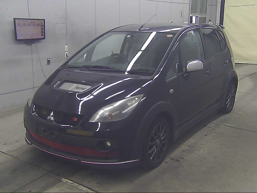 MITSUBISHI COLT