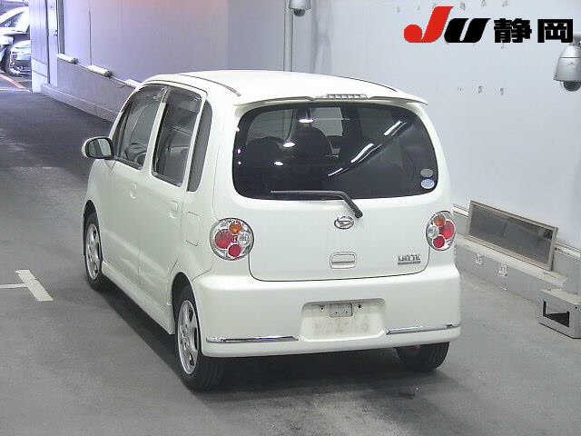 DAIHATSU MOVE LATTE