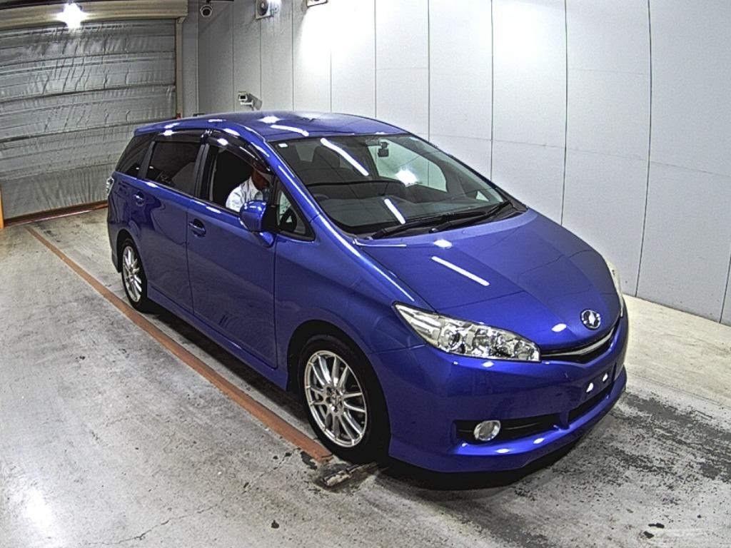 TOYOTA WISH