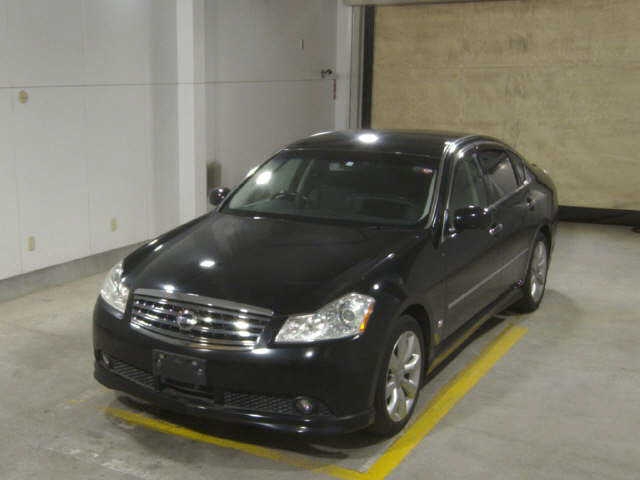 NISSAN FUGA