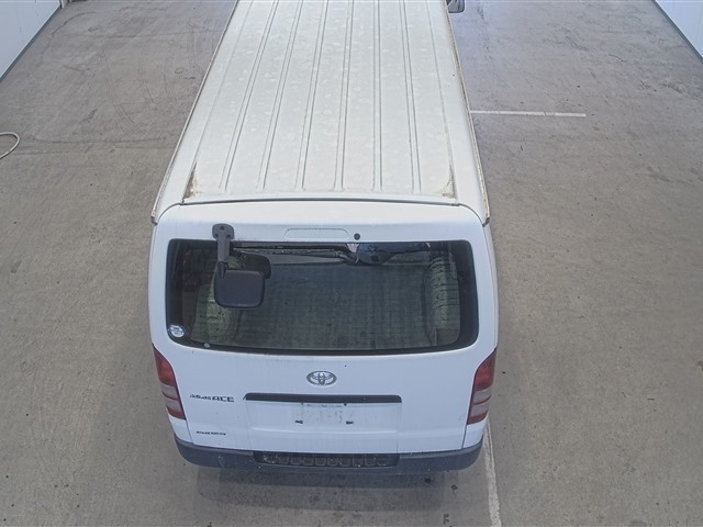 TOYOTA REGIUS ACE