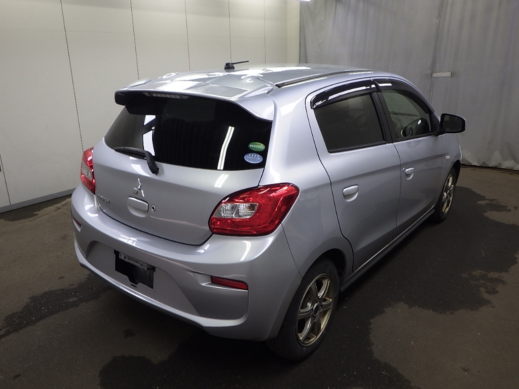 MITSUBISHI MIRAGE