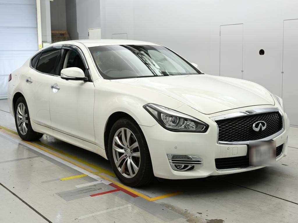 NISSAN FUGA