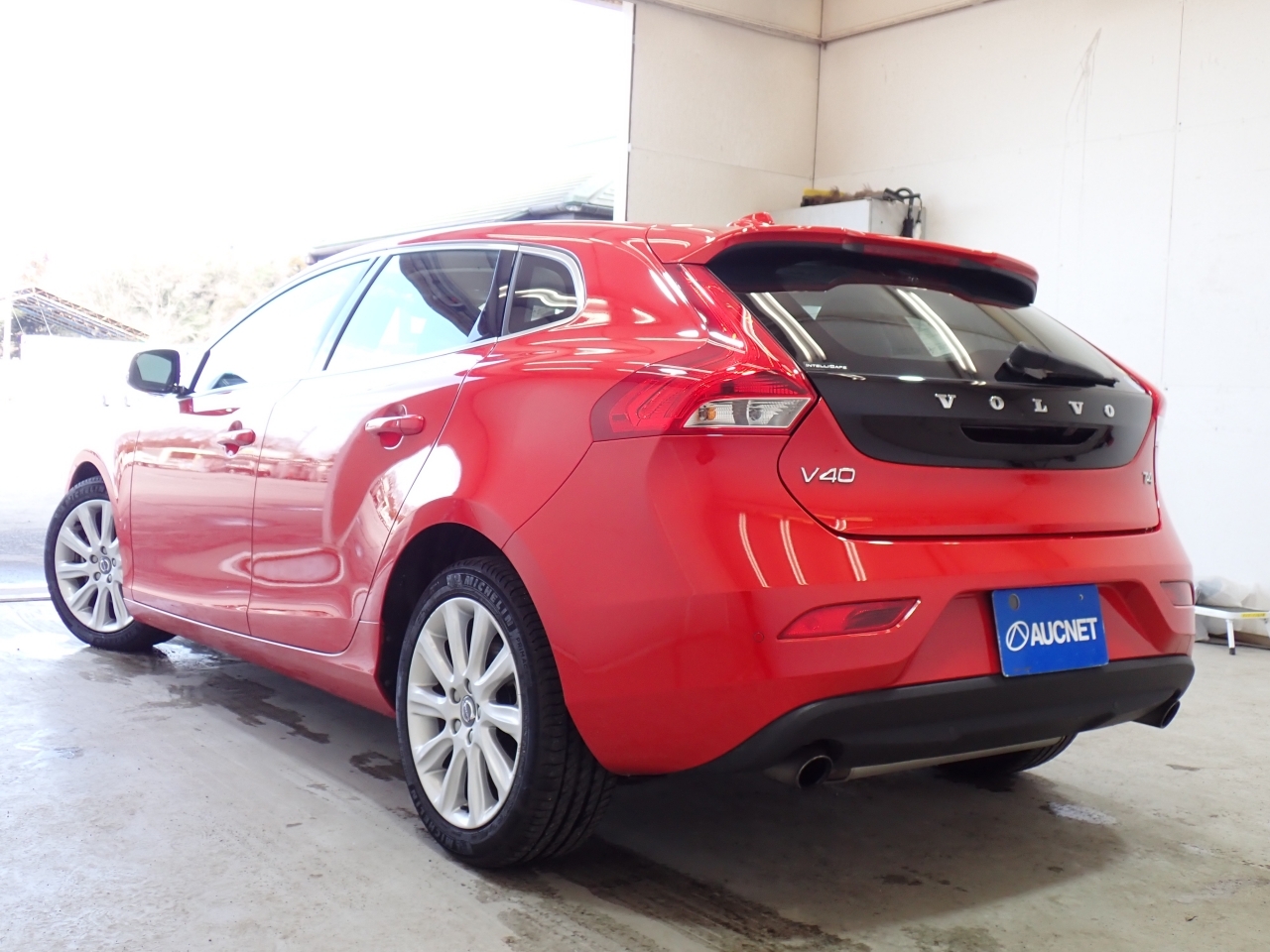 VOLVO V40