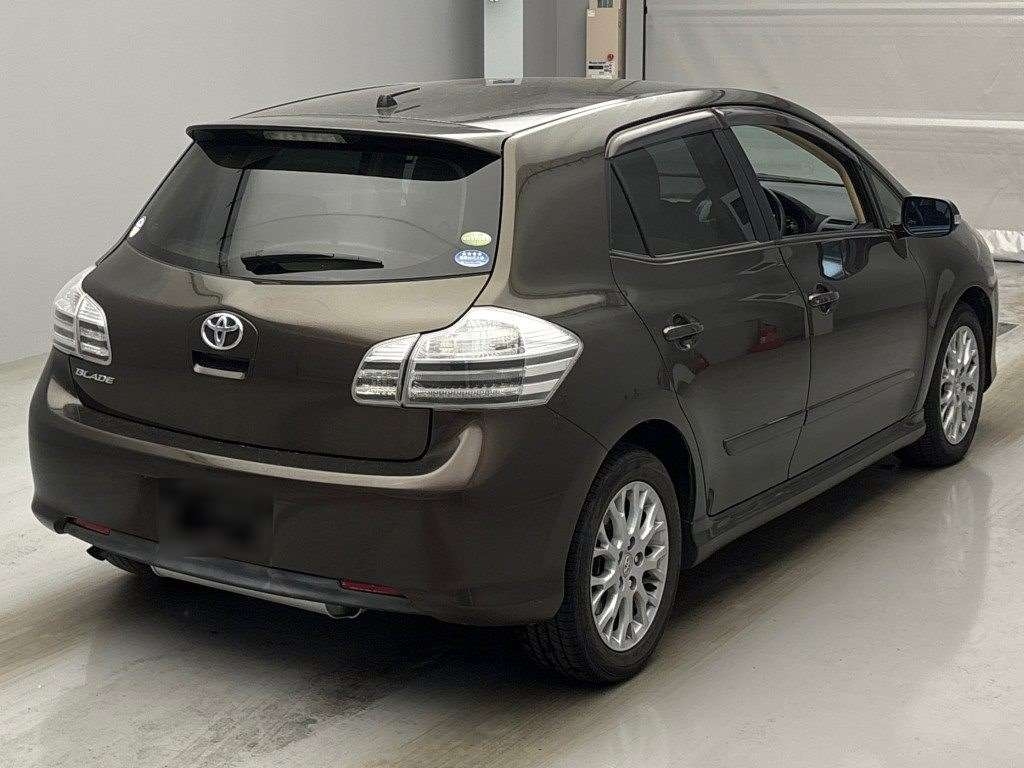 TOYOTA BLADE