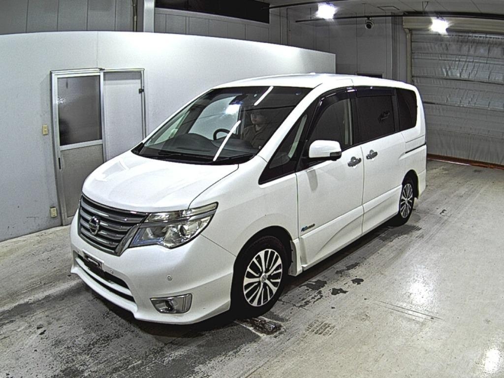 NISSAN SERENA