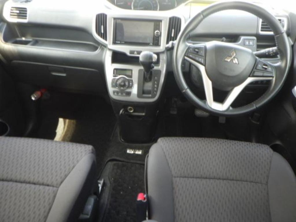 MITSUBISHI DELICA D:2
