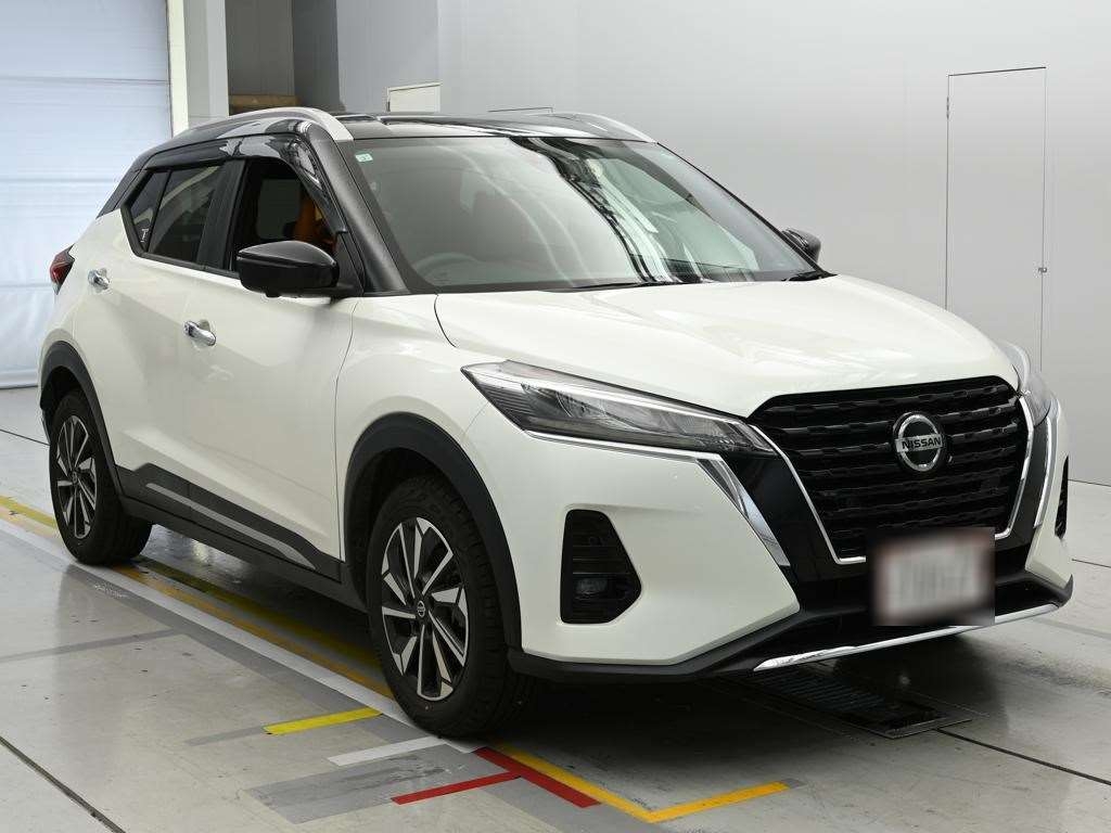 NISSAN KICKS