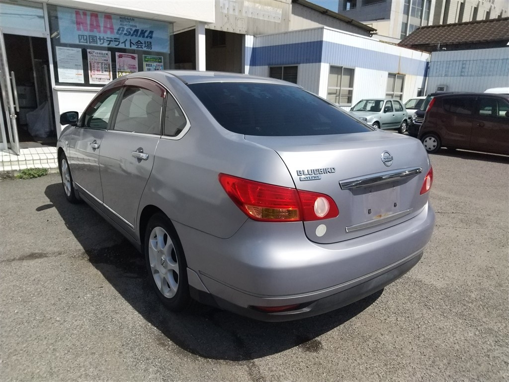 NISSAN BLUEBIRD SYLPHY