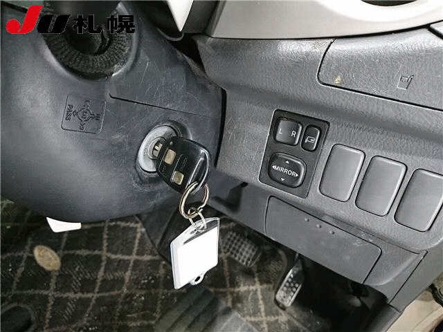 DAIHATSU MOVE LATTE