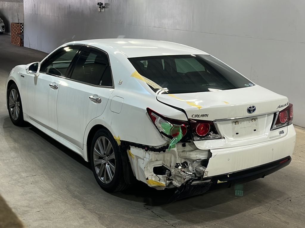 TOYOTA CROWN