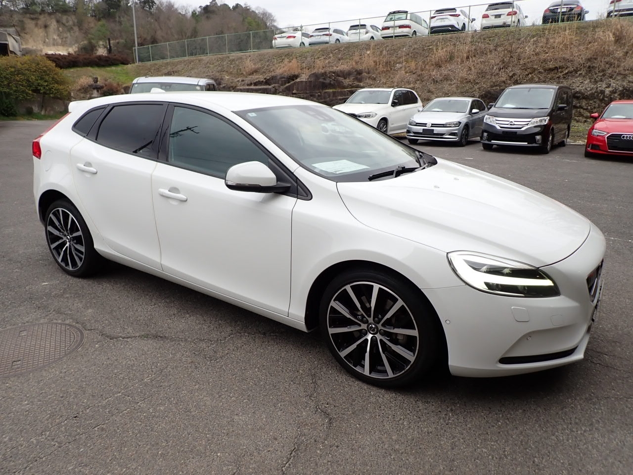 VOLVO V40