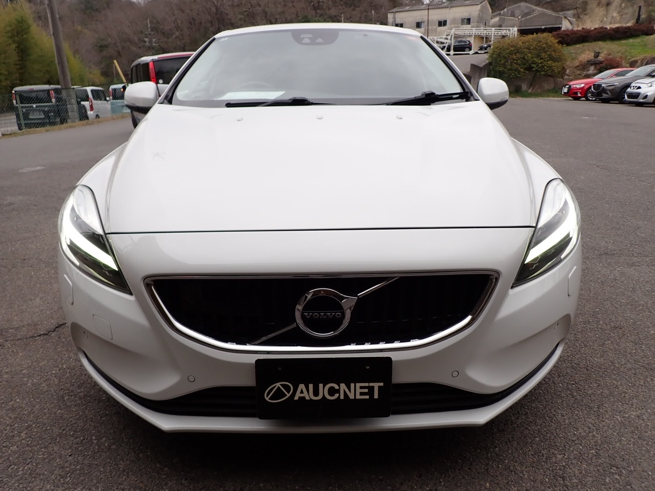 VOLVO V40