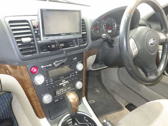 SUBARU LEGACY
