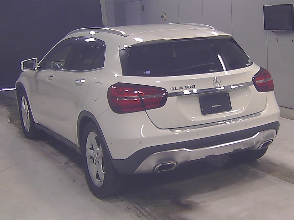 MERCEDES-BENZ GLA-CLASS