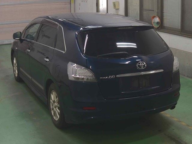 TOYOTA MARK X ZIO