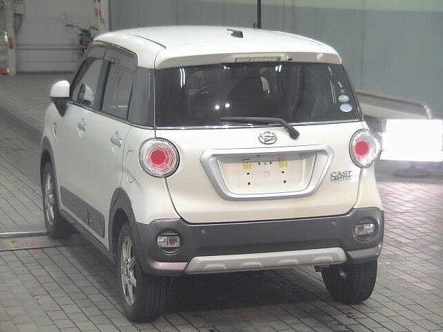 DAIHATSU CAST