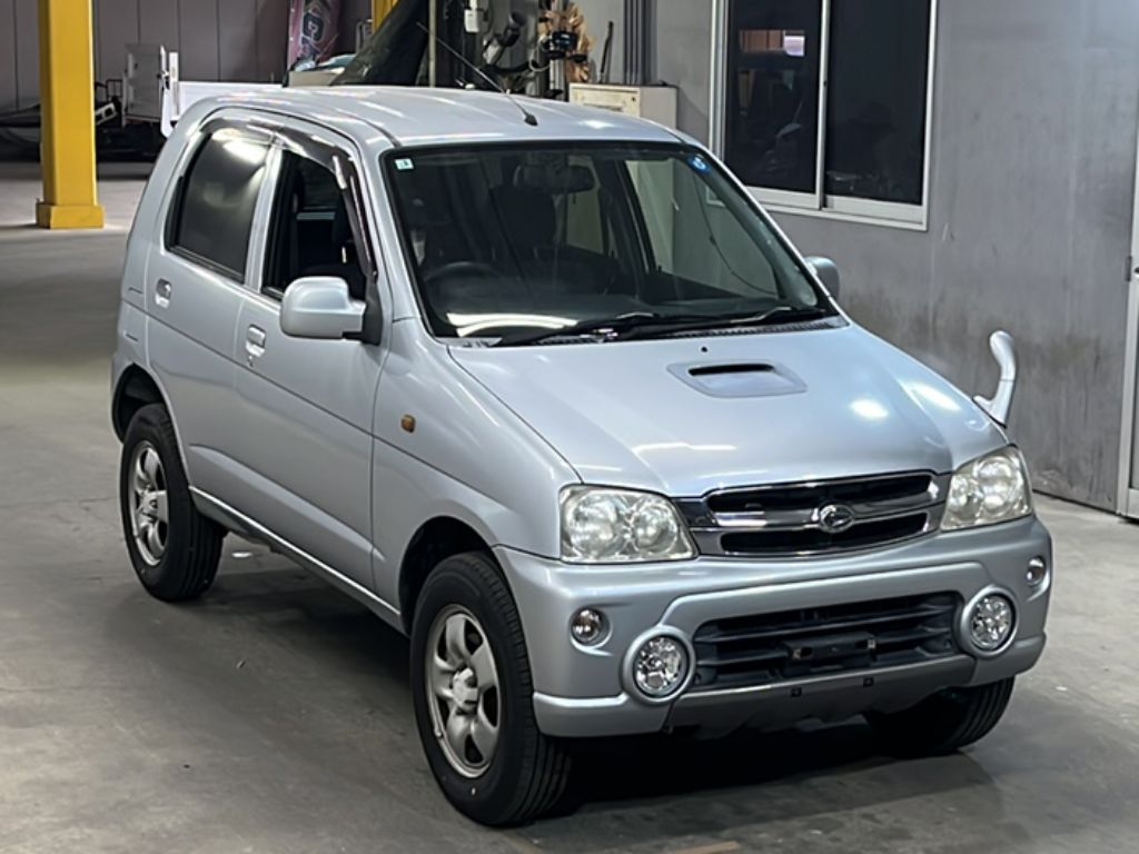 DAIHATSU TERIOS KID