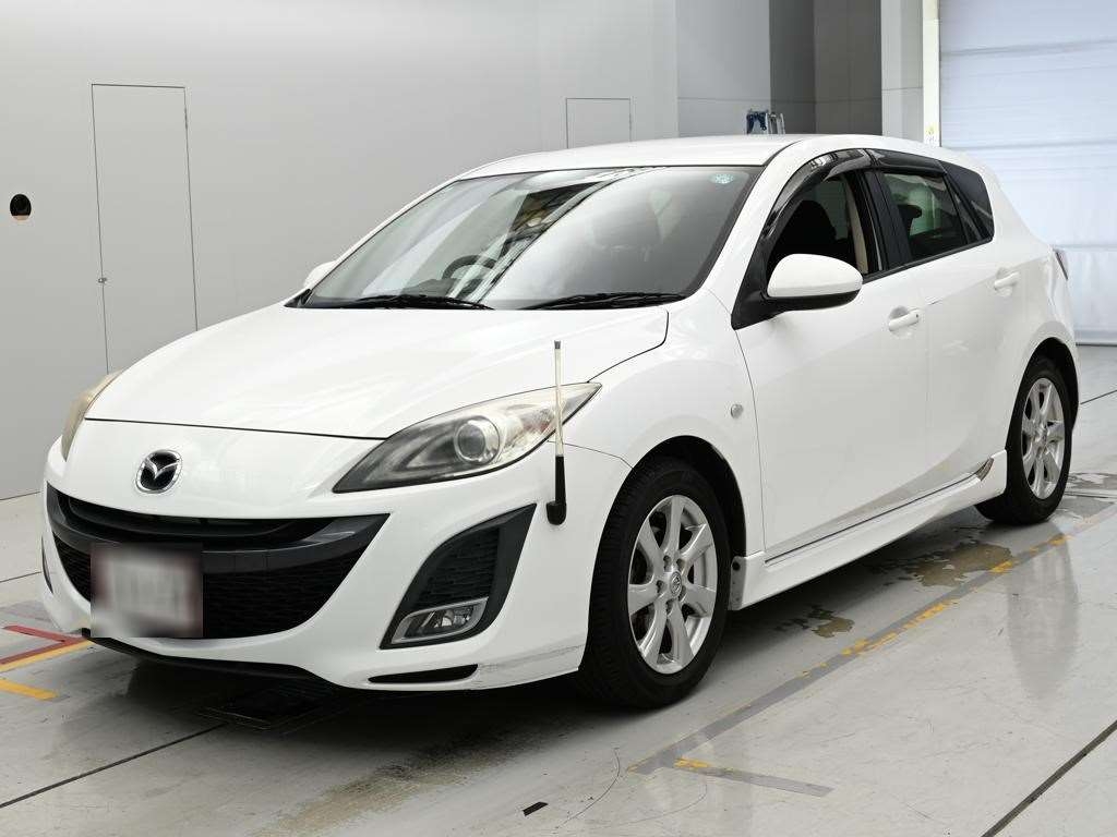 MAZDA AXELA