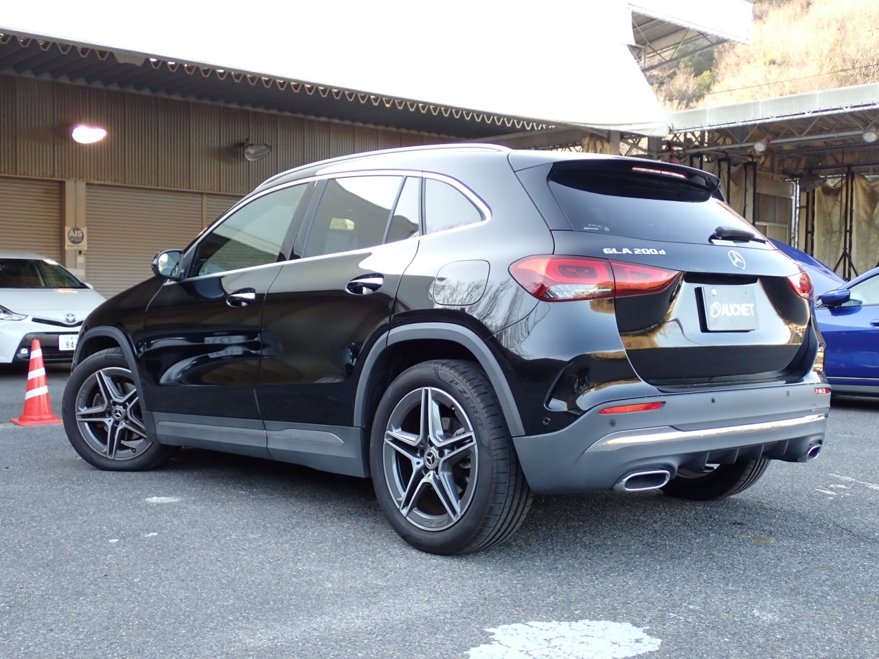 MERCEDES-BENZ GLA-CLASS