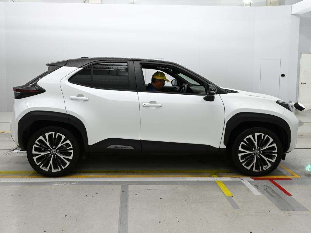 TOYOTA YARIS CROSS